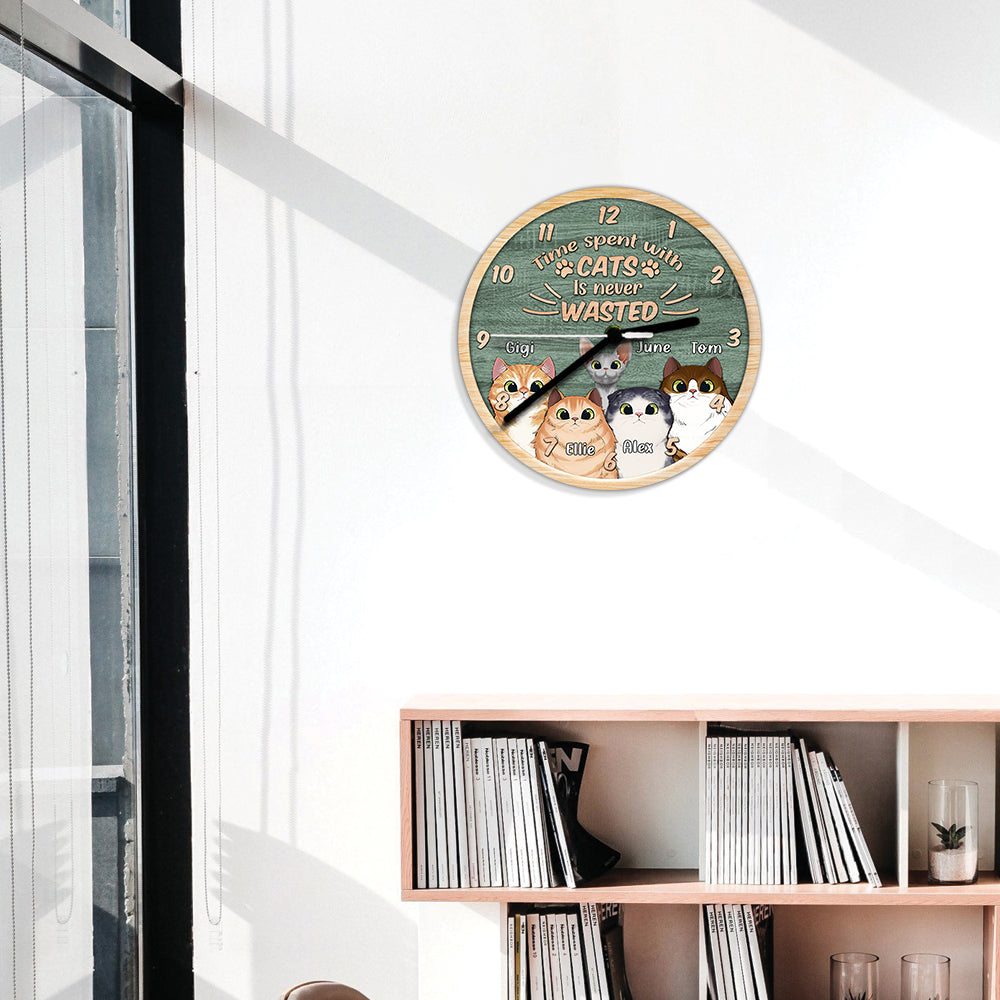 Le temps passé avec les chats n'est jamais perdu - Horloge murale personnalisée pour chats