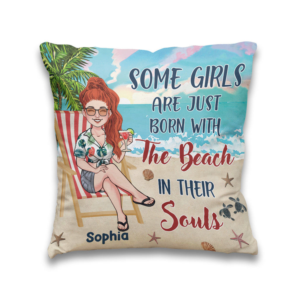 Certaines filles naissent avec la plage dans l'âme - Coussin décoratif personnalisé pour amoureux de la mer