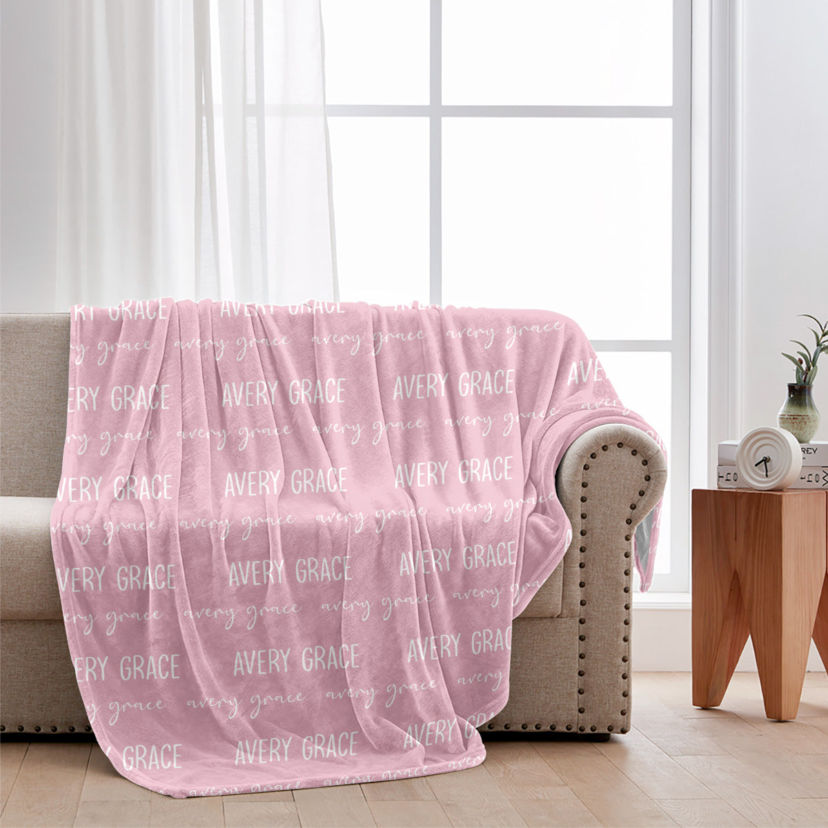 Couverture personnalisée pour nouveau-né avec motif de prénom