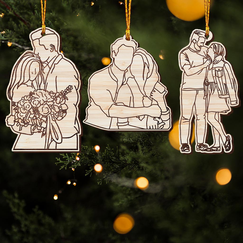 Couple Line Drawing - Personalized Couple Ornament