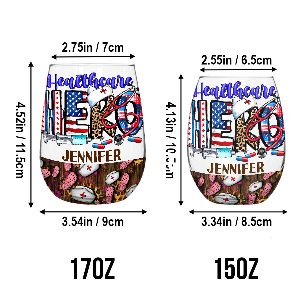La vie d'infirmière - Cadeau pour une infirmière : maman, elle, épouse, petite amie - Verre à vin entièrement personnalisé