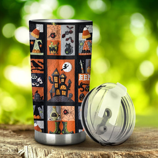 Mon balai est cassé, alors maintenant je fais du patchwork sur un gobelet d'Halloween