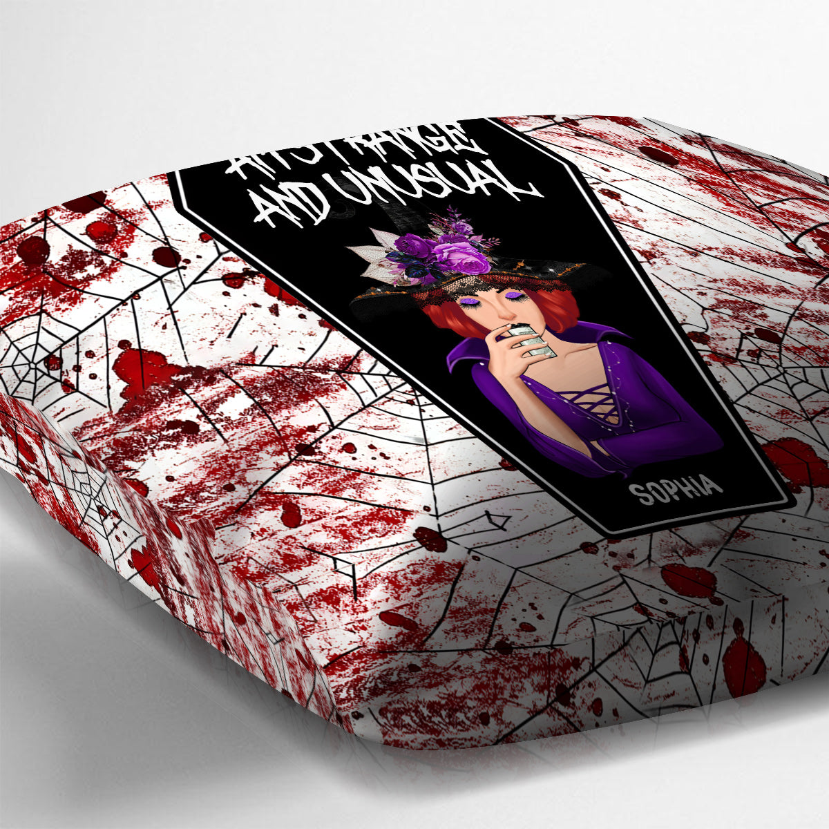 Je suis moi-même étrange et inhabituelle - Coussin décoratif personnalisé Sorcière