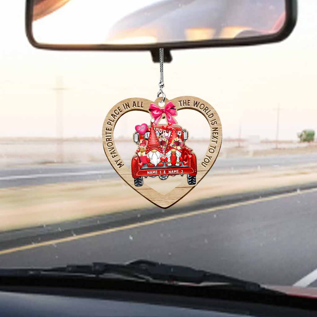 Mon endroit préféré au monde est à tes côtés - Ornement de voiture personnalisé pour couple (Impression recto verso)
