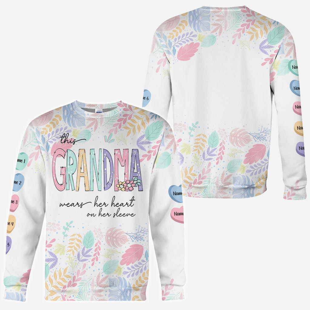 Cette grand-mère a le cœur sur la main - T-shirt et sweat à capuche personnalisés « Grand-mère »