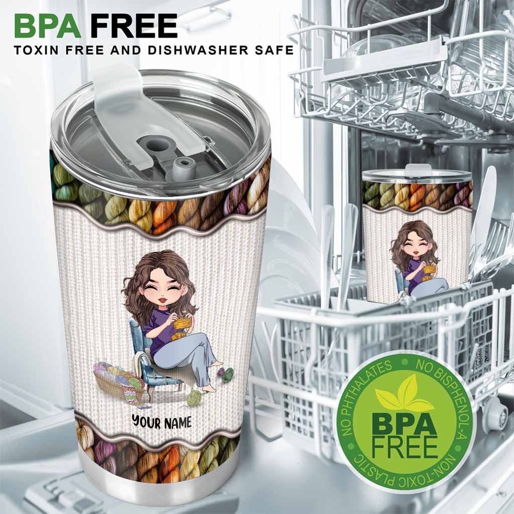 Une fille qui adore le crochet - Gobelet personnalisé au crochet