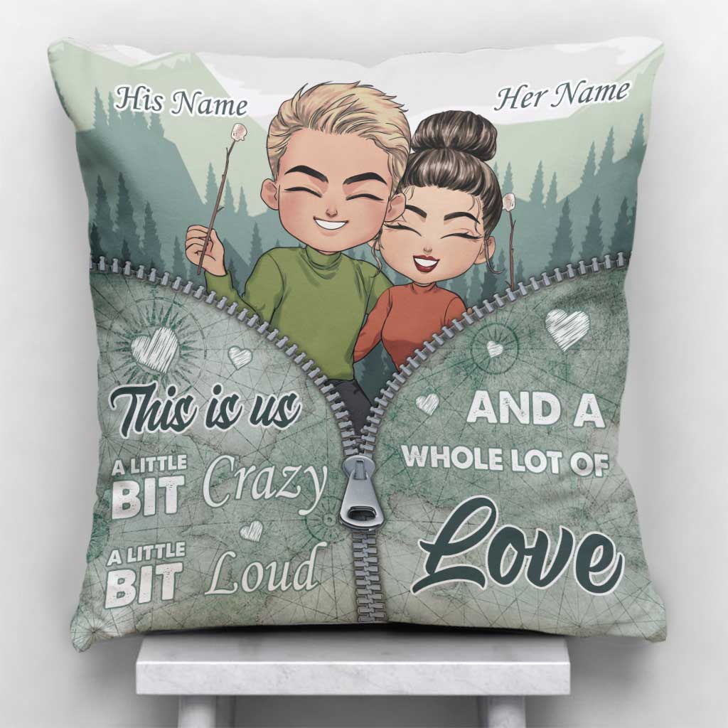 Coussin décoratif de camping personnalisé « This Is Us » (couple de camping).