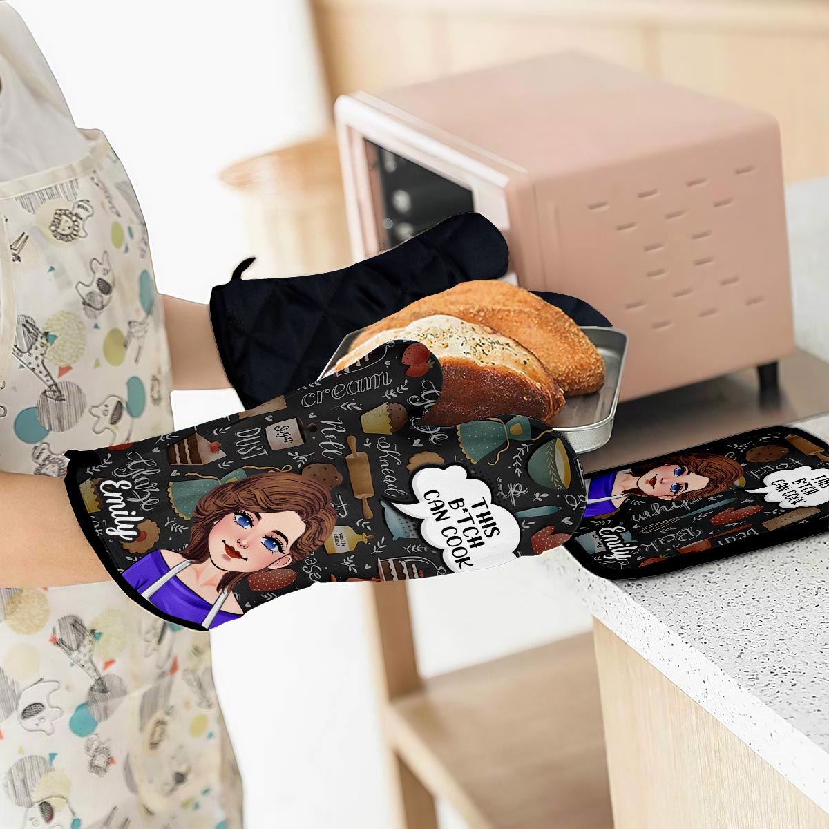 This B Can Cook - Personalized Baking Oven Mitts & Pot Holder Set