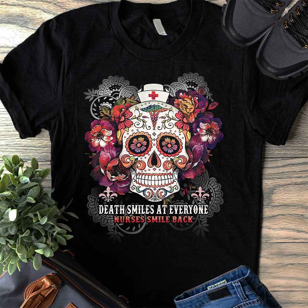 La mort sourit à tout le monde - T-shirt et sweat à capuche « Infirmière » 1121