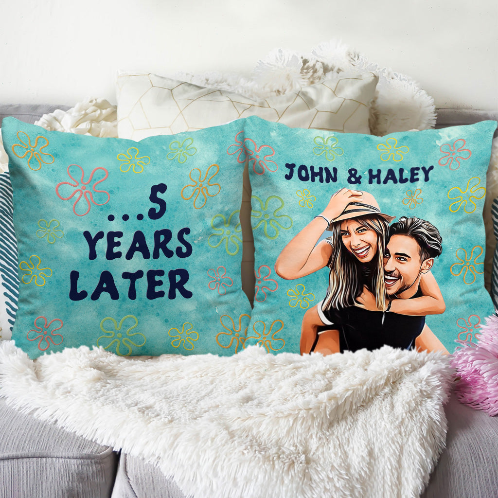 Des années plus tard - Coussin décoratif personnalisé pour couple