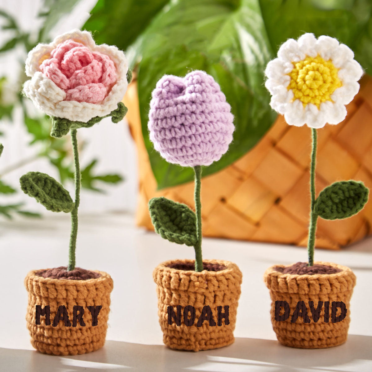 Fleurs au crochet du jardin de grand-mère - Poupée tricotée à la main personnalisée pour grand-mère
