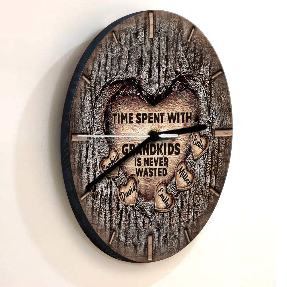 Le temps passé avec ses petits-enfants n'est jamais perdu - Horloge murale personnalisée pour grand-mère