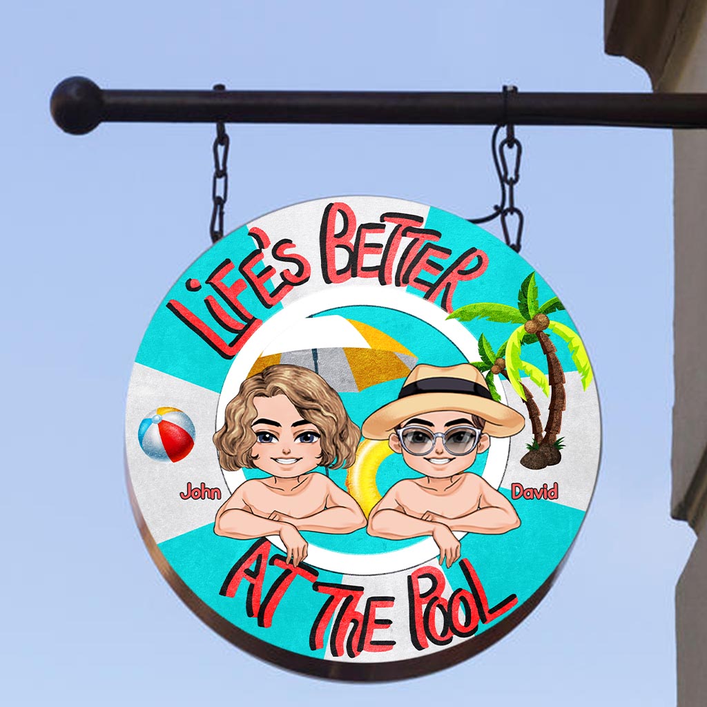 La vie est plus belle à la piscine - Cadeau de jardin pour maman, papa, fille, fils, petite amie, petit ami, femme, mari, sœur, frère, ami - Panneau rond en métal personnalisé