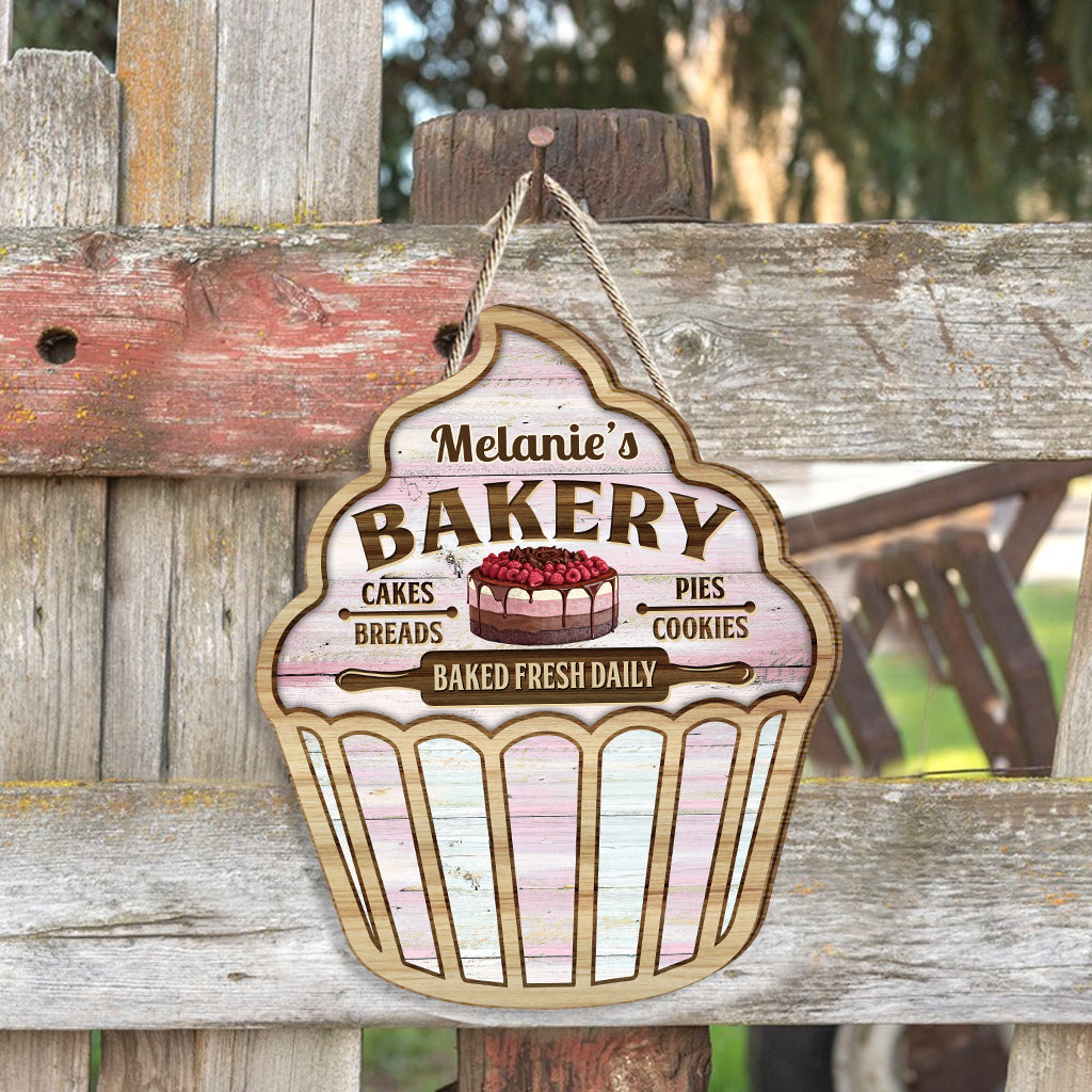 Une fille qui adore pâtisser - Panneau en bois personnalisé sur le thème de la pâtisserie