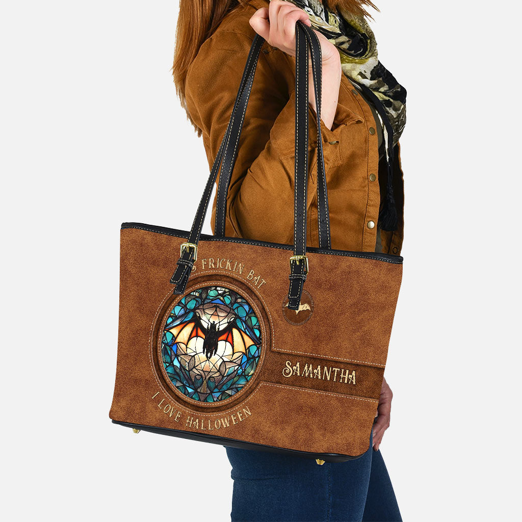 C'est une chauve-souris ! J'adore Halloween ! - Sac en cuir personnalisé de sorcière