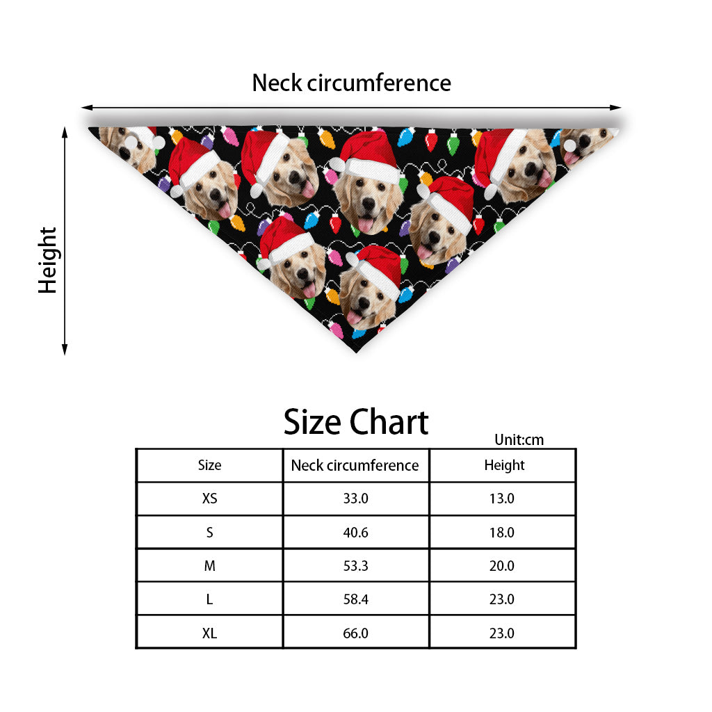 Téléchargez n'importe quelle photo et ajoutez une guirlande lumineuse de Noël colorée - Bandana personnalisé pour chien