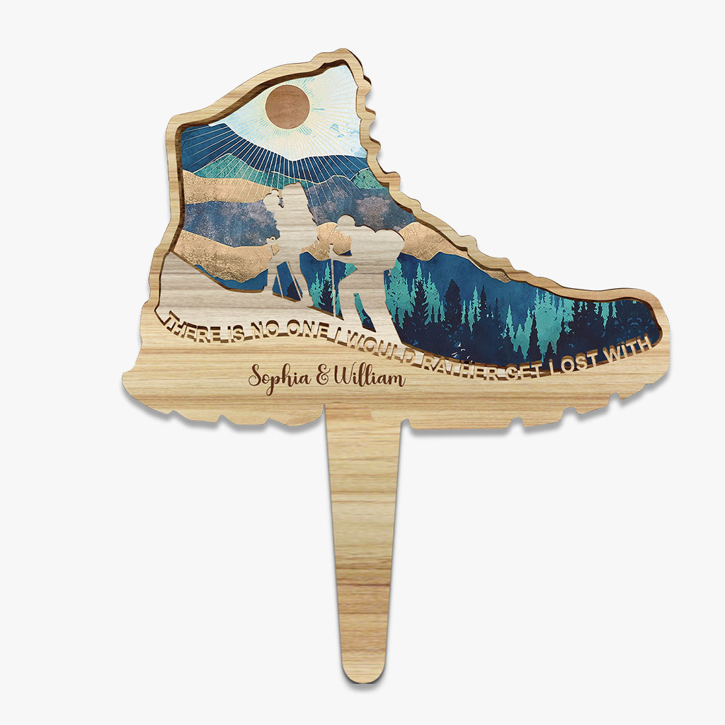 Il n'y a personne avec qui je préférerais me perdre - Cadeau de randonnée pour femme, mari, petit ami, petite amie - Panneau de jardin personnalisé en acrylique