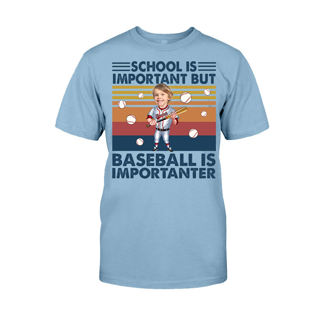 L'école est importante, mais… - T-shirt et sweat à capuche de baseball personnalisés