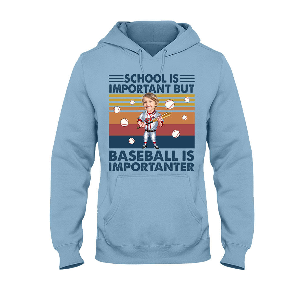 L'école est importante, mais… - T-shirt et sweat à capuche de baseball personnalisés