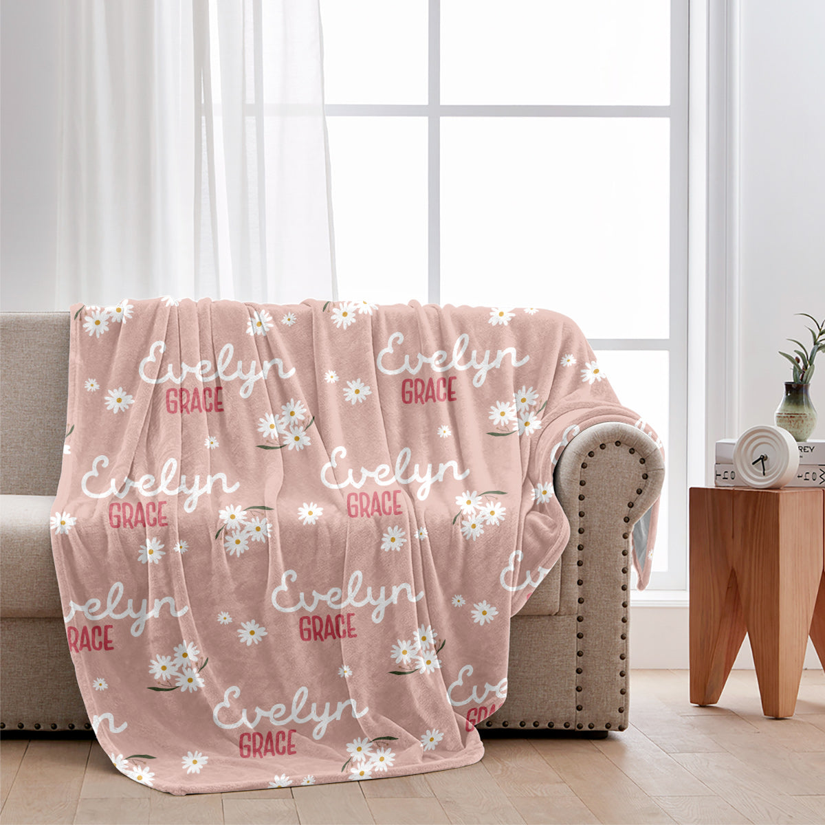 Couverture personnalisée Daisy avec nom pour petite-fille