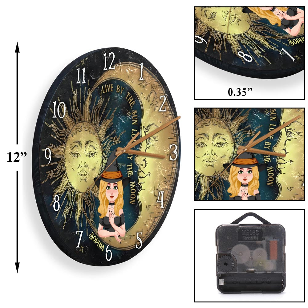 Vivre selon le soleil, aimer selon la lune - Horloge murale de sorcière personnalisée