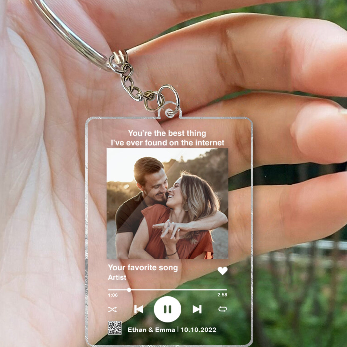 Porte-clés transparent personnalisé pour couple avec photo et chanson préférée (code QR scannable)