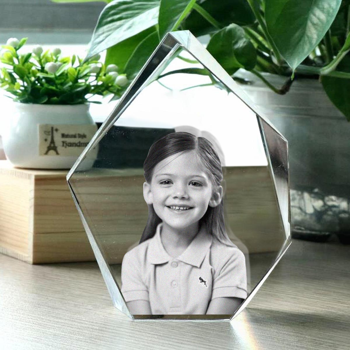 Lampe en cristal 3D en forme d'iceberg avec gravure laser personnalisée pour votre petite-fille