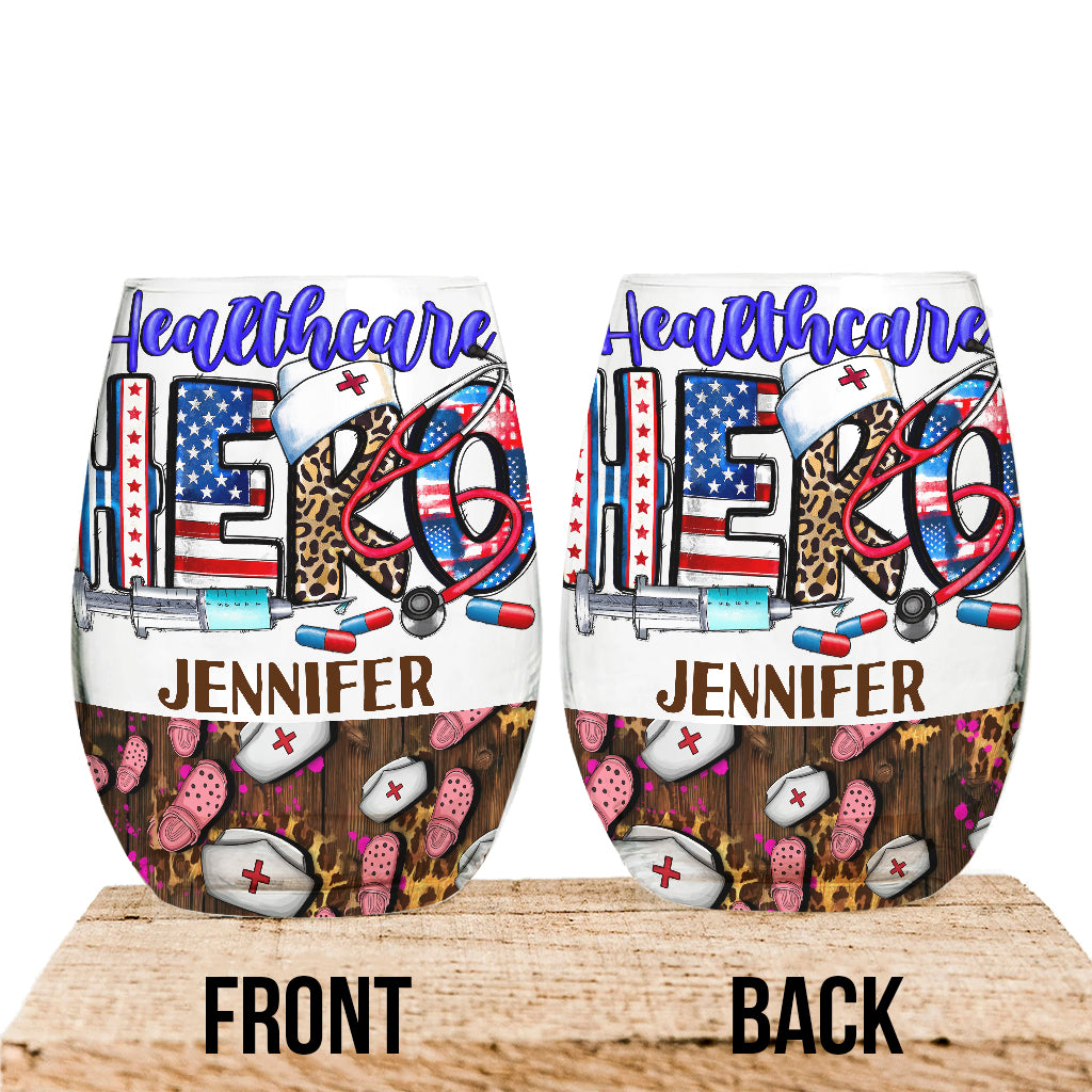 La vie d'infirmière - Cadeau pour une infirmière : maman, elle, épouse, petite amie - Verre à vin entièrement personnalisé