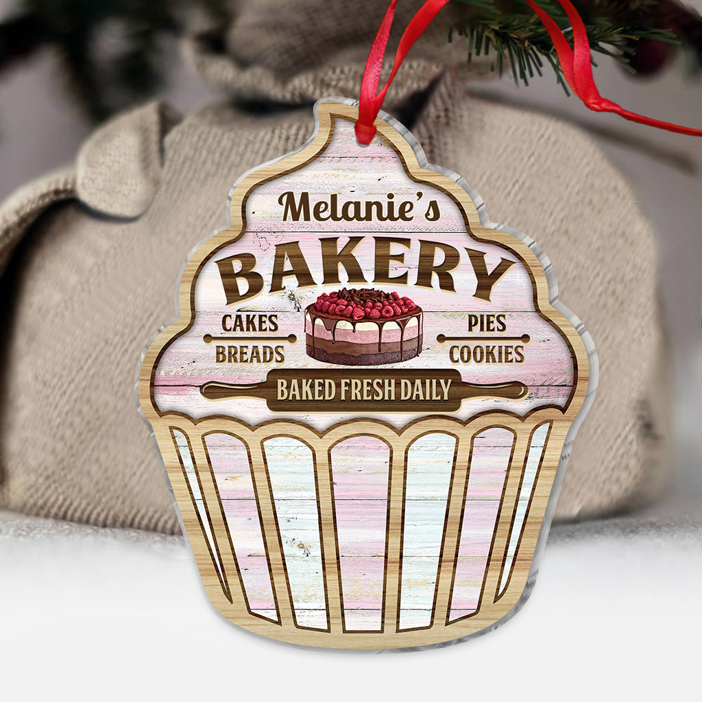 Une fille qui adore pâtisser - Ornement de pâtisserie personnalisé