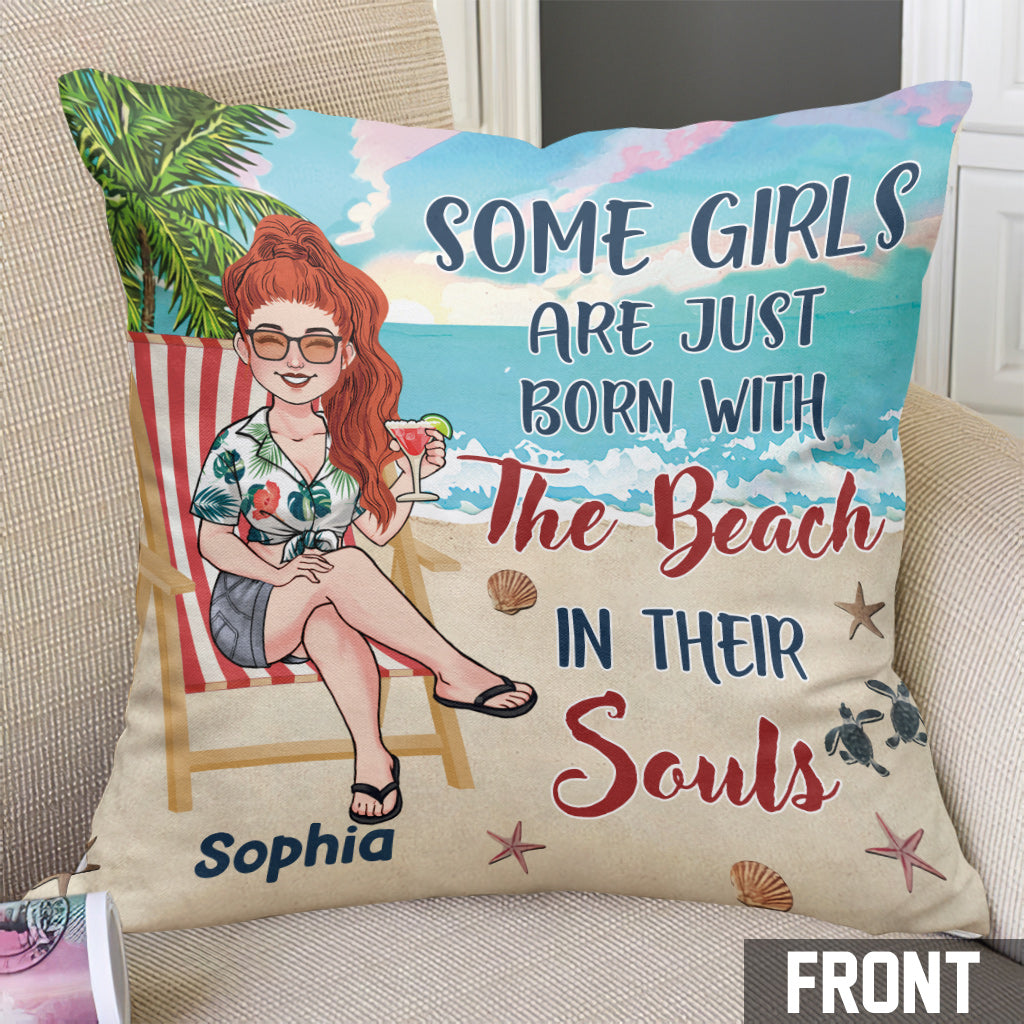 Certaines filles naissent avec la plage dans l'âme - Coussin décoratif personnalisé pour amoureux de la mer