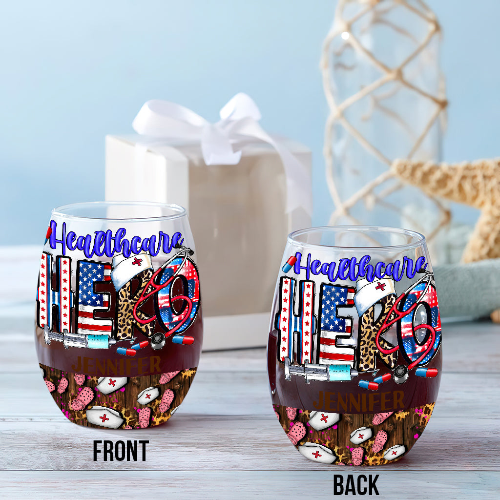 La vie d'infirmière - Cadeau pour une infirmière : maman, elle, épouse, petite amie - Verre à vin entièrement personnalisé