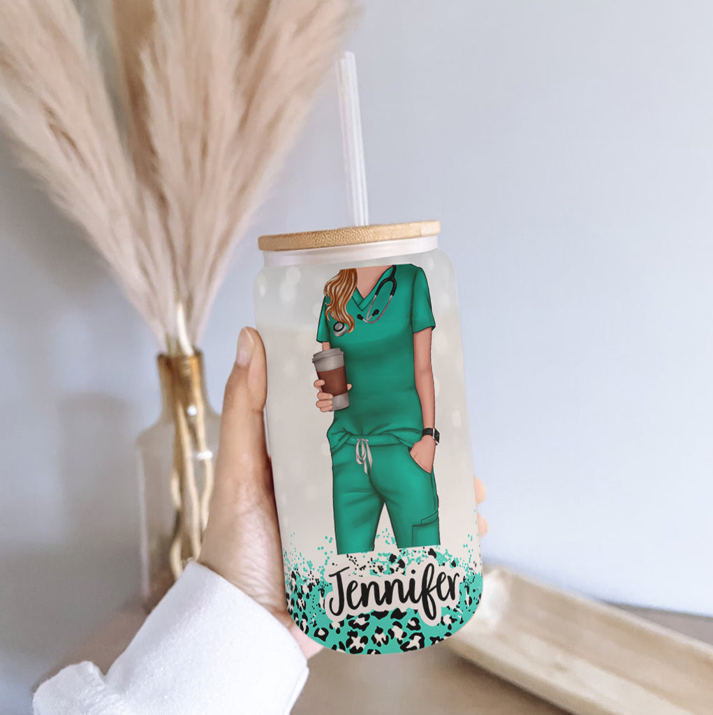 Gommages au café et gants en caoutchouc - Infirmière personnalisée en verre