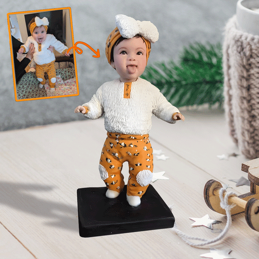 Bébé mignon - Cadeau de naissance - Figurine à tête oscillante personnalisée