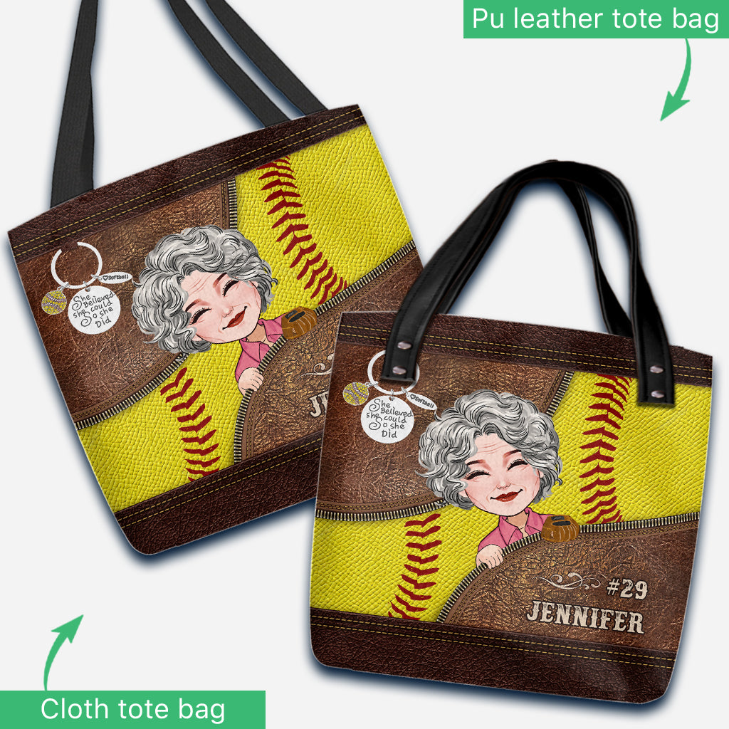 Elle croyait en elle, alors elle l'a fait - Sac fourre-tout de softball personnalisé
