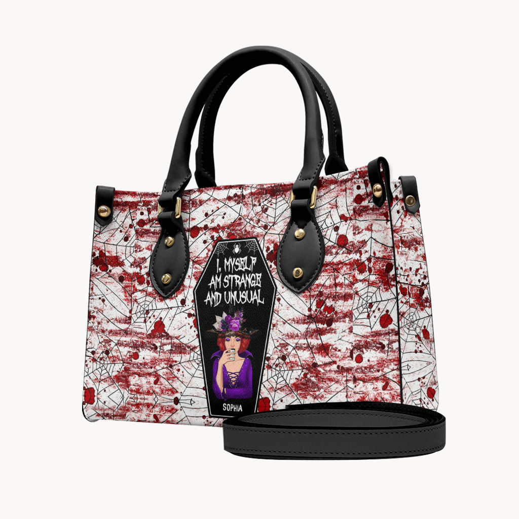 Je suis moi-même étrange et inhabituelle - Sac à main en cuir personnalisé pour sorcière