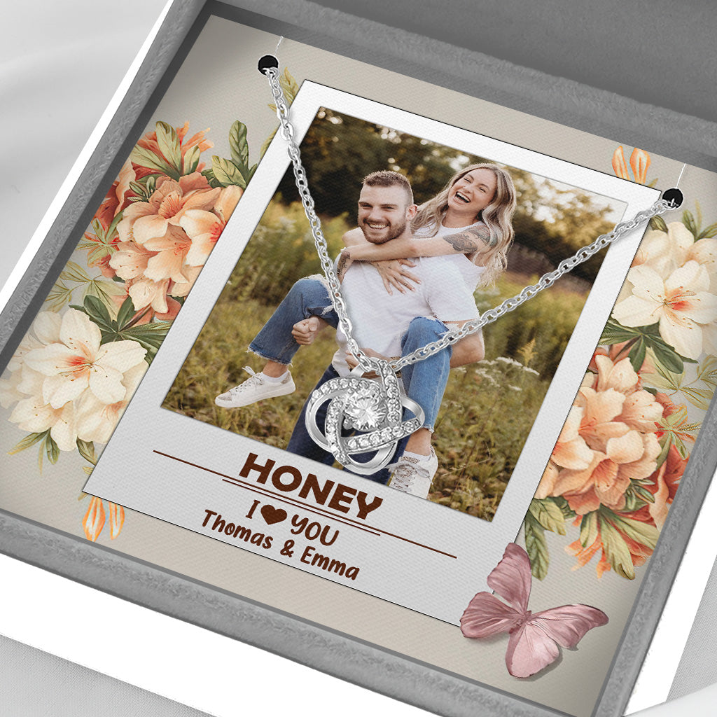 Grandma I Love You - Gift for grandma, mom, aunt, sister, wife, girlfriend - Personalized Necklace