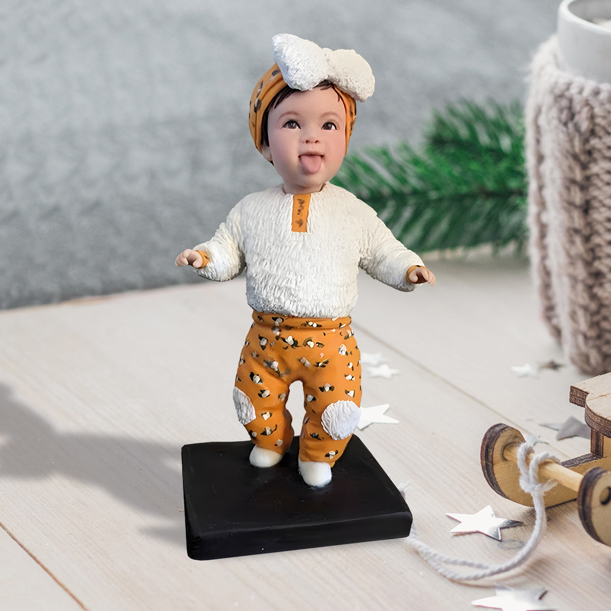 Bébé mignon - Cadeau de naissance - Figurine à tête oscillante personnalisée