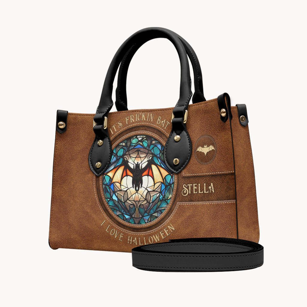 C'est une chauve-souris ! J'adore Halloween ! - Sac à main en cuir personnalisé de sorcière