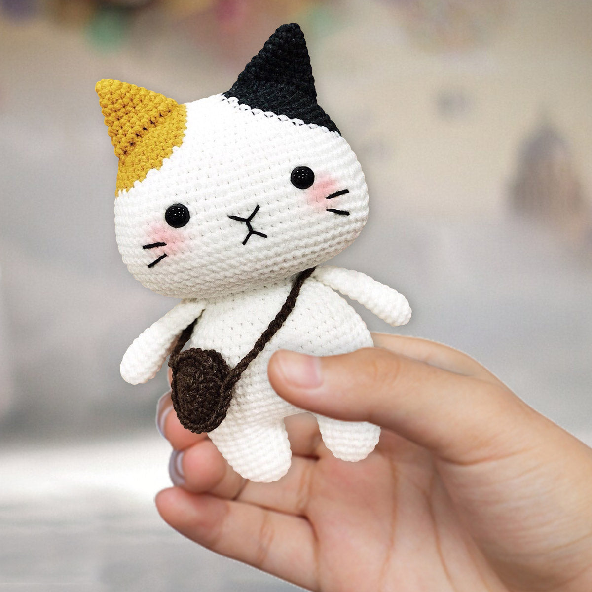 Chat amigurumi au crochet - Cadeau pour les amoureux des chats - Poupée tricotée à la main personnalisée