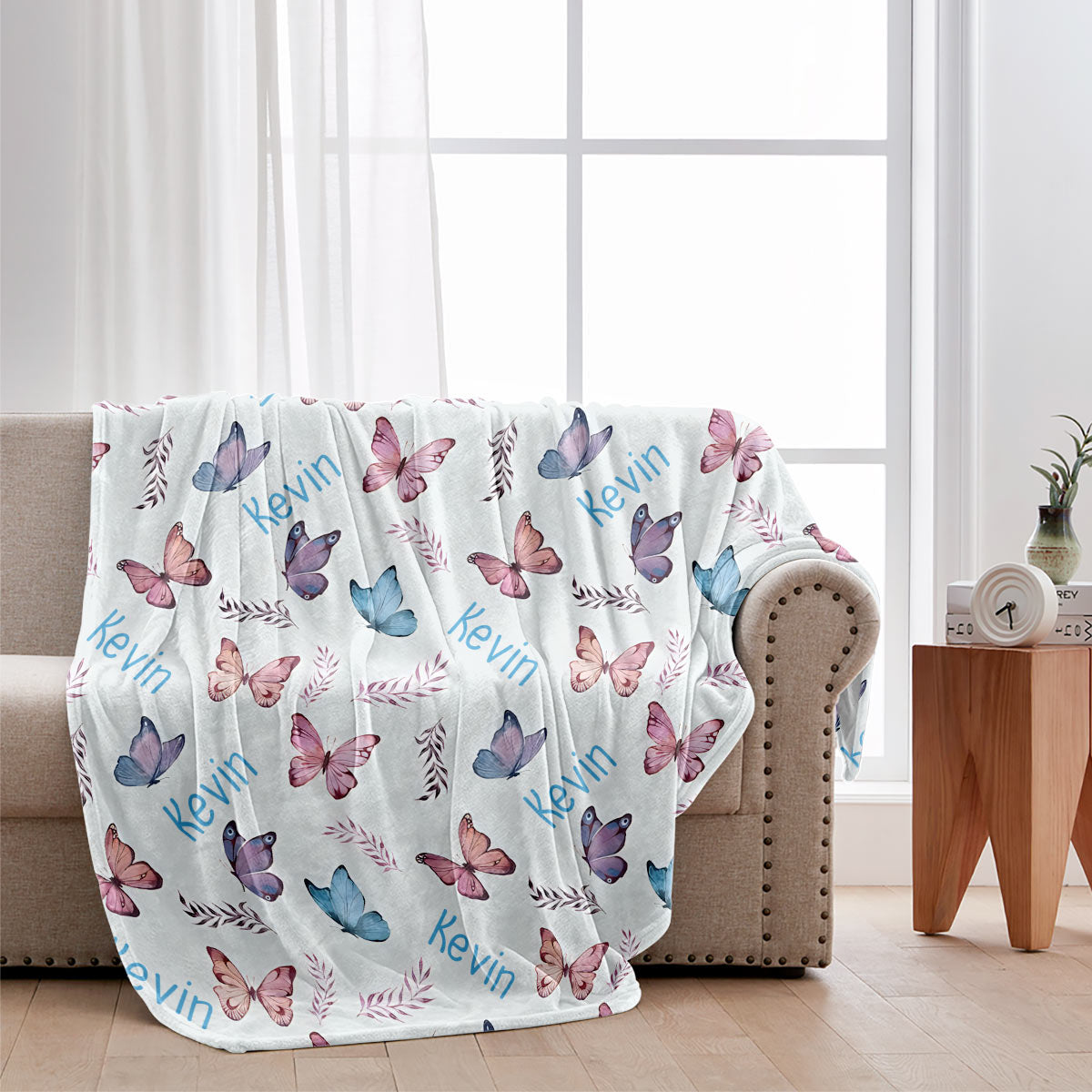 Couverture personnalisée avec nom et papillon pour petit-fils