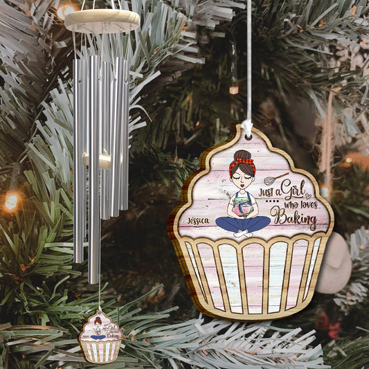 Une fille qui adore pâtisser - Carillon éolien personnalisé sur le thème de la pâtisserie