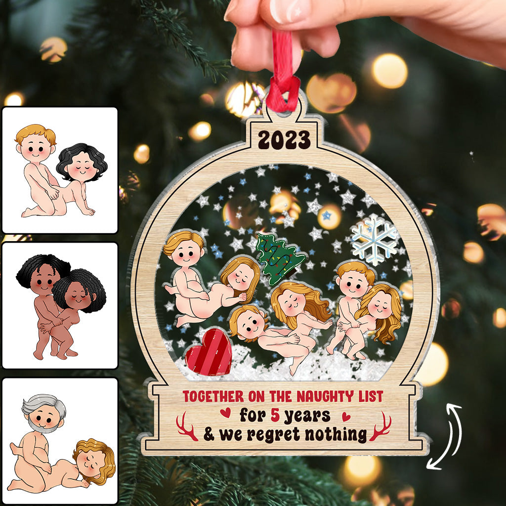 Sur la liste des vilains depuis des années - Cadeau pour petite amie, mari, femme, petit ami - Ornement à secouer personnalisé à 3 couches