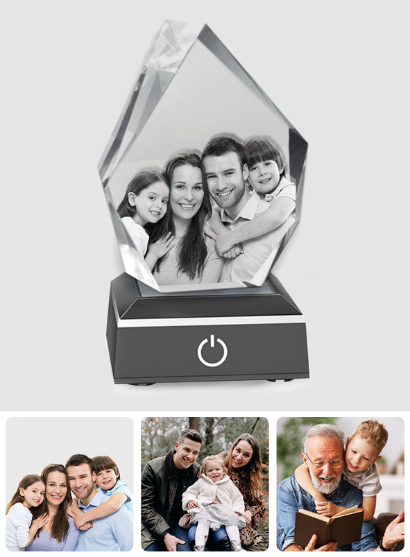 Lampe en cristal 3D en forme d'iceberg avec gravure laser personnalisée représentant une famille