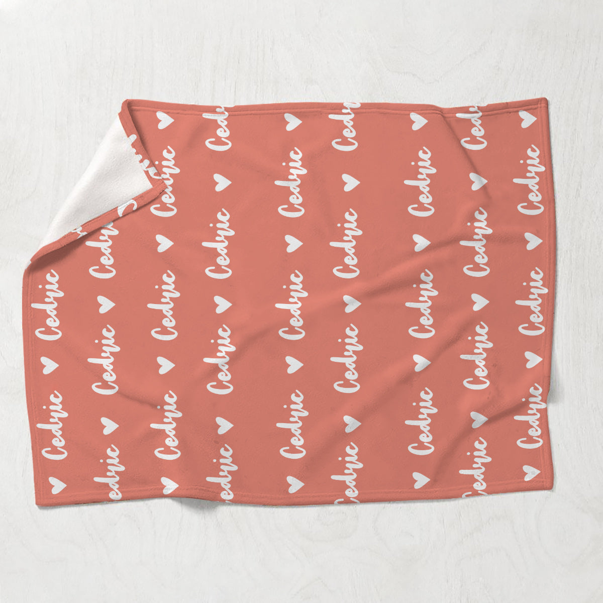 Couverture personnalisée pour nouveau-né avec motif cœur et prénom