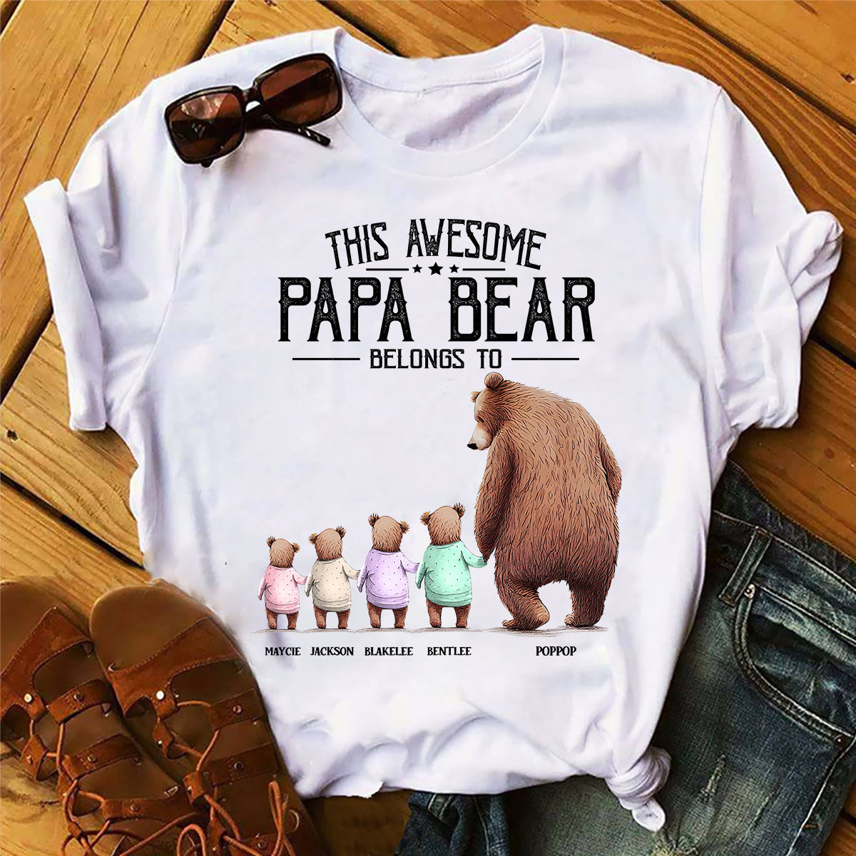 Ce t-shirt et ce sweat à capuche personnalisés « Papa Ours appartient à »