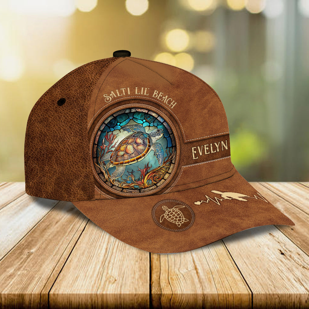 Casquette classique personnalisée avec vitrail tortue de mer Salty Lil' Beach -