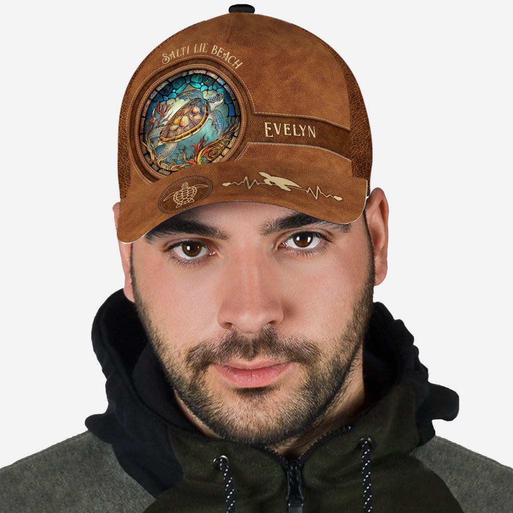 Casquette classique personnalisée avec vitrail tortue de mer Salty Lil' Beach -