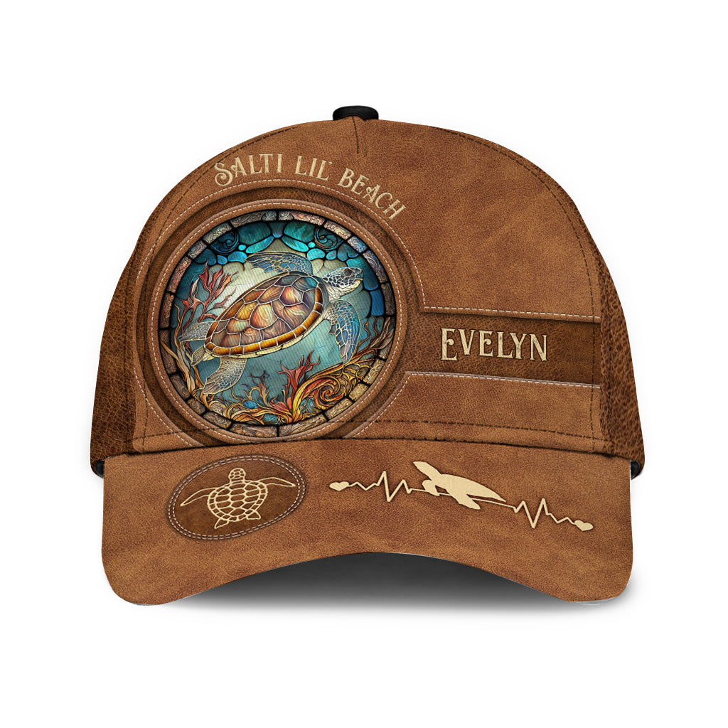 Casquette classique personnalisée avec vitrail tortue de mer Salty Lil' Beach -