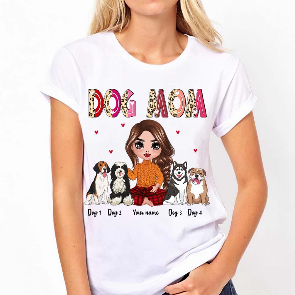 Maman et grand-mère assises avec le chien - T-shirt et sweat à capuche personnalisés pour chien