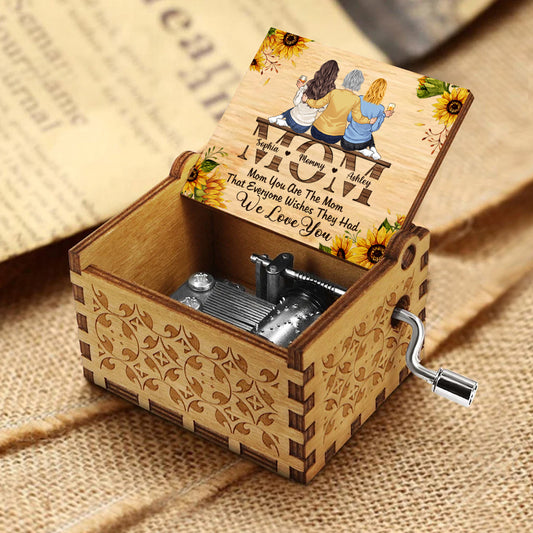 MOM - Personalized Mother's Day Mother Hand Crank Music Box